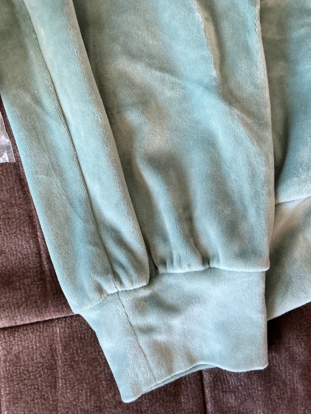 Victoria’s Secret Velour Light Green Jogger and Jacket Matching Set - Picture 4 of 10